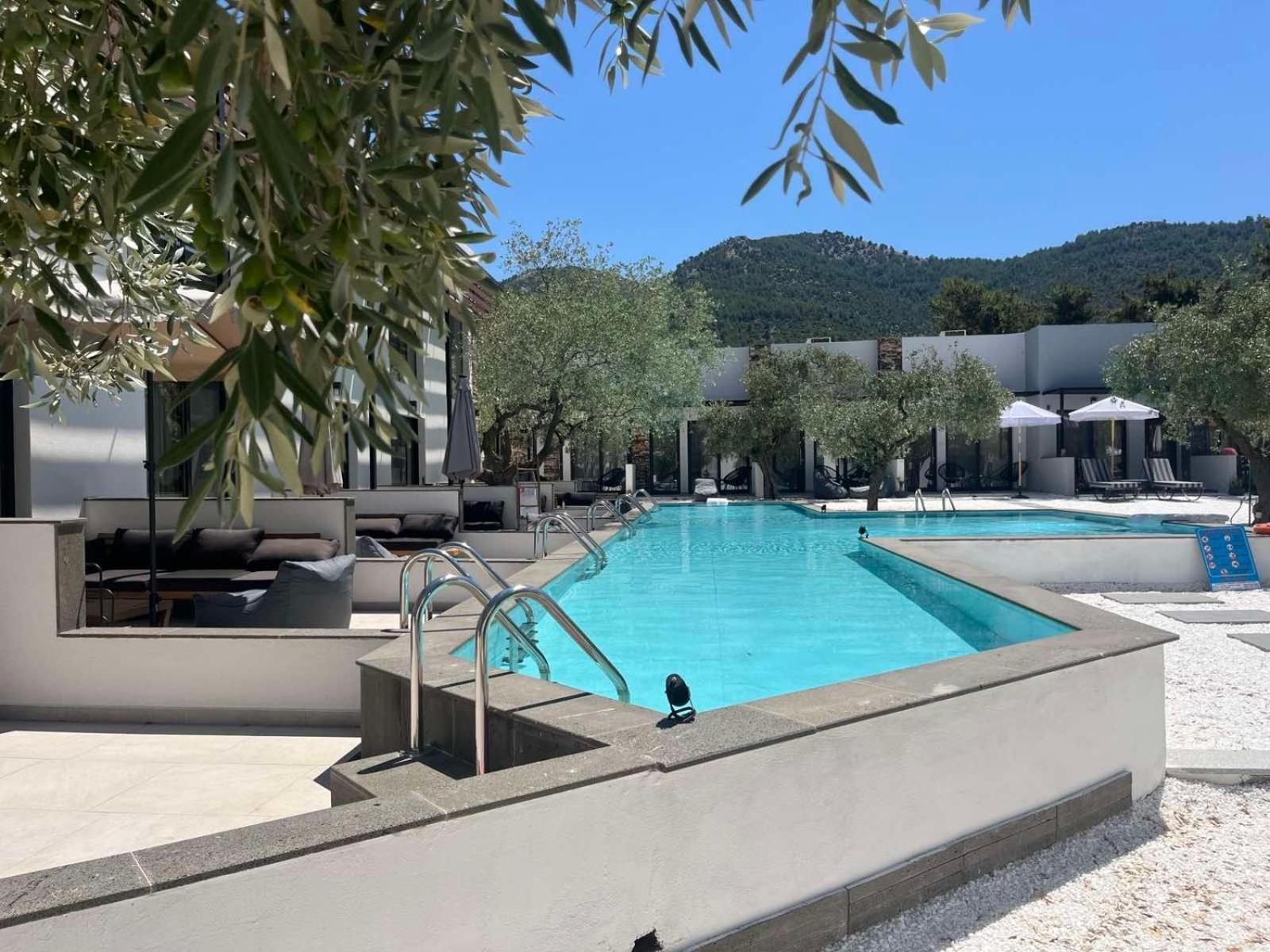 The Olive Hills Hotel Skala Rachoni  Exterior photo
